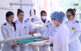 Sẽ mở rộng chính sách hỗ trợ học phí, học bổng sinh viên y khoa