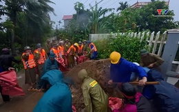 Công an Thanh Hoá: Kịp thời giúp dân khắc phục hậu quả bão số 10