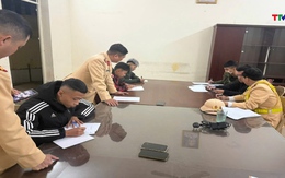 Xử phạt nhóm thanh thiếu niên điều khiển xe máy lạng lách trong đêm