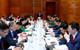 Đoàn đại biểu Đảng bộ tỉnh Thanh Hóa thảo luận, đóng góp ý kiến vào Dự thảo các Văn kiện Đại hội XIV