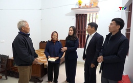 Trao nhà Đại đoàn kết cho hộ nghèo tại xã Quảng Bình