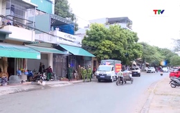 Tập trung ra quân lập lại trật tự hành lang ATGT