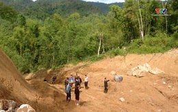 Khát vọng đường mới vào bản