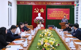 Bàn giao hồ sơ người ứng cử ĐBQH và đại biểu HĐND tỉnh