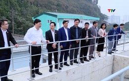 Phó Chủ tịch Thường trực UBND tỉnh Mai Xuân Liêm thăm, chúc Tết các đơn vị