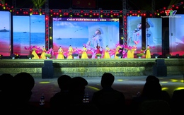 Đêm giao thừa rực rỡ sắc Xuân ở Quảng trường Lam Sơn