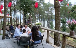 Du lịch khởi sắc Tết Nguyên đán Bính Ngọ