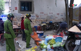 Tiếp tục giải tỏa chợ cóc, chợ tạm 