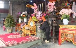 Bảo đảm vệ sinh môi trường tại các điểm du lịch tâm linh 