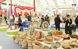 Gian hàng Thanh Hóa hút khách tại Hội chợ Mùa Xuân