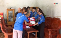 Tuổi trẻ góp sức làm đẹp mùa xuân