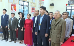 Các đồng chí lãnh đạo tỉnh bỏ phiếu tại nơi cư trú