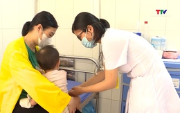 Bệnh tay chân miệng bước vào chu kỳ cao điểm