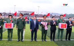 Trưởng Ban Tổ chức Tỉnh ủy Nguyễn Văn Hùng dự lễ giao nhận quân năm 2026