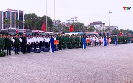 Sôi nổi lễ giao nhận quân