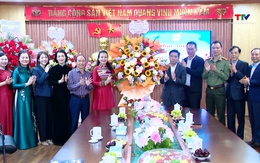 Bí thư Tỉnh ủy Nguyễn Doãn Anh chúc mừng Ngày Quốc tế Phụ nữ 8/3