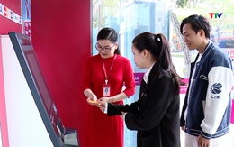 Gần 90% người trưởng thành Việt Nam sở hữu tài khoản thanh toán không dùng tiền mặt