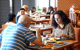 Gần 4,7 triệu lượt khách quốc tế đến Việt Nam trong 2 tháng đầu năm