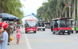Quản lý chặt chẽ hoạt động xe điện tại khu du lịch Hải Tiến