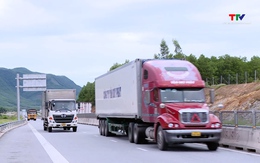 Hơn 600 trường hợp vi phạm trên cao tốc trong 1 ngày