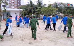 Phường Sầm Sơn ra quân vệ sinh môi trường biển