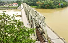 Bản tình ca Hàm Rồng