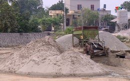 Công an xã Triệu Sơn kiên quyết xử lý các bãi tập kết vật liệu xây dựng trái phép