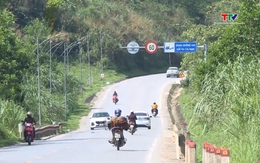 Bất an khi lưu thông trên tuyến đường Hồ Chí Minh, đoạn qua xã Như Xuân