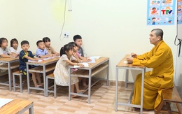 Lớp học Tiếng Anh đặc biệt ở Chùa Bụt