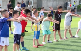 “Messi xứ Thanh” Lê Quốc Phương lan toả đam mê của mình qua các lớp bóng đá cộng đồng