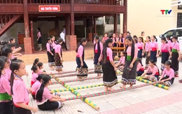 Giữ gìn và phát huy bản sắc văn hóa dân tộc trong trường nội trú