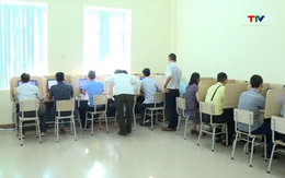 Học viên thi sát hạch lái xe phải xem clip tai nạn giao thông