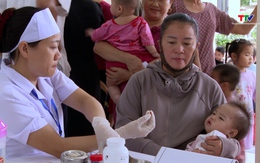 Bổ sung vi chất dinh dưỡng cho trẻ em