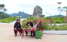 Người “vác tù và” ở bản Mông