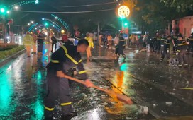 Sau 2h nỗ lực khắc phục sự cố bay mái năng lượng mặt trời, người dân đã có thể lưu thông an toàn.