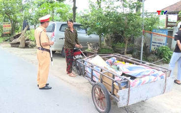 Công an huyện Nga Sơn xử lý vi phạm giao thông nông thôn