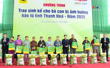 Trao 1.600 gói sinh kế hỗ trợ người dân xã Nông Cống sản xuất sau thiên tai