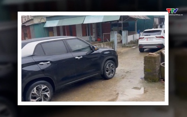 Dùng ô tô chắn ngõ, thách thức "phạt 100 triệu": Công an mời chủ xe lên làm việc