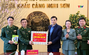 Chủ tịch Ủy ban Nhân dân tỉnh Nguyễn Hoài Anh kiểm tra tình hình sản xuất và đời sống Nhân dân