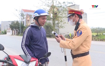 Xử lý hơn 2.000 lái xe vi phạm nồng độ cồn trong hai ngày cuối tuần