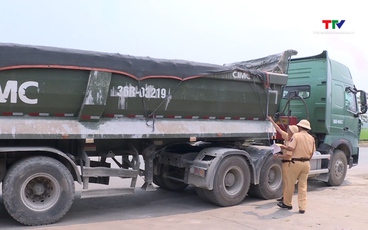 Sớm có biện pháp xử lý triệt để xe chở hàng quá tải qua xã Thiệu Tiến