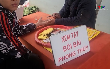 Biến tướng dịch vụ tâm linh tại Di tích Quốc gia Phủ Na