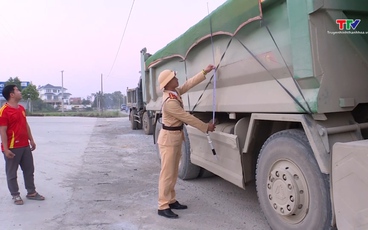 Kiểm tra, rà soát gần 1.000 phương tiện có tải trọng trên 15 tấn 