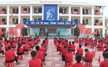 Tiếp lửa truyền thống cho học sinh