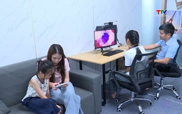 Cô học trò lớp 8 chinh phục IELTS 8.0