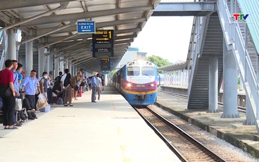 Ưu đãi 10% vé tàu cho thí sinh thi và nhập học năm 2026