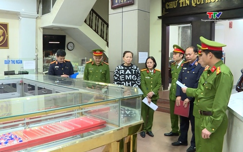 Khởi tố, bắt tạm giam 3 đối tượng tại Công ty TNHH Thương mại vàng bạc Kim Chung