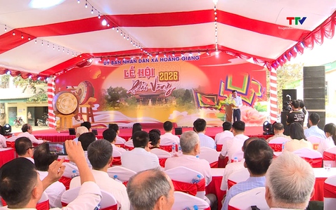 Khai hội Phủ Vàng