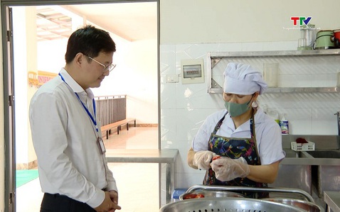 Tăng cường vai trò lãnh đạo của Đảng trong công tác đảm bảo an toàn thực phẩm