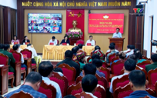 Bí thư Tỉnh ủy Nguyễn Doãn Anh và các ứng cử viên ĐBQH, Đại biểu HĐND tỉnh tiếp xúc cử tri, vận động bầu cử